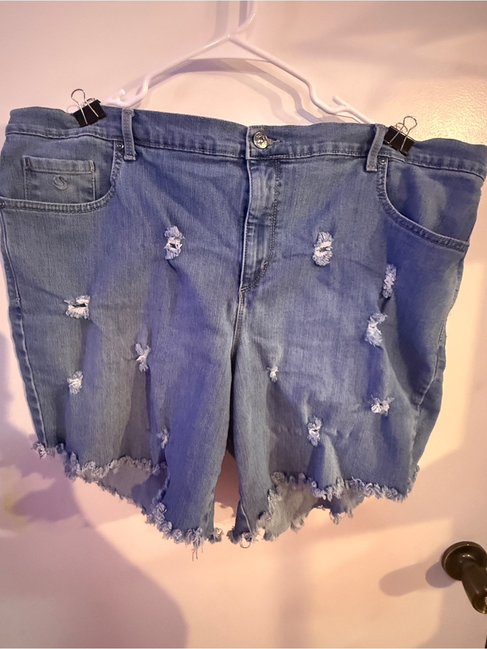 Gloria Vanderbilt Light Blue Distressed Denim Shorts